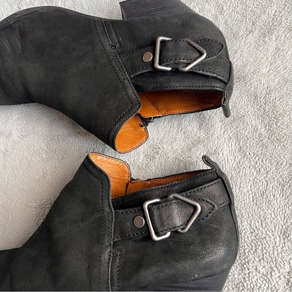 Franco Sarto Garfield Moto Buckle Ankle Harness Bootie Black Suede 8.5 - Picture 6 of 17